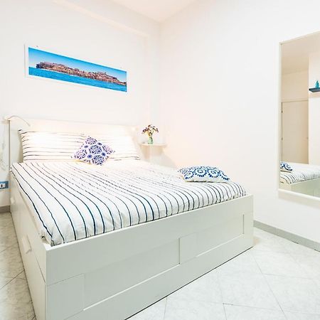 Bed and Breakfast L'Approdo Via Ancona Gaeta Esterno foto