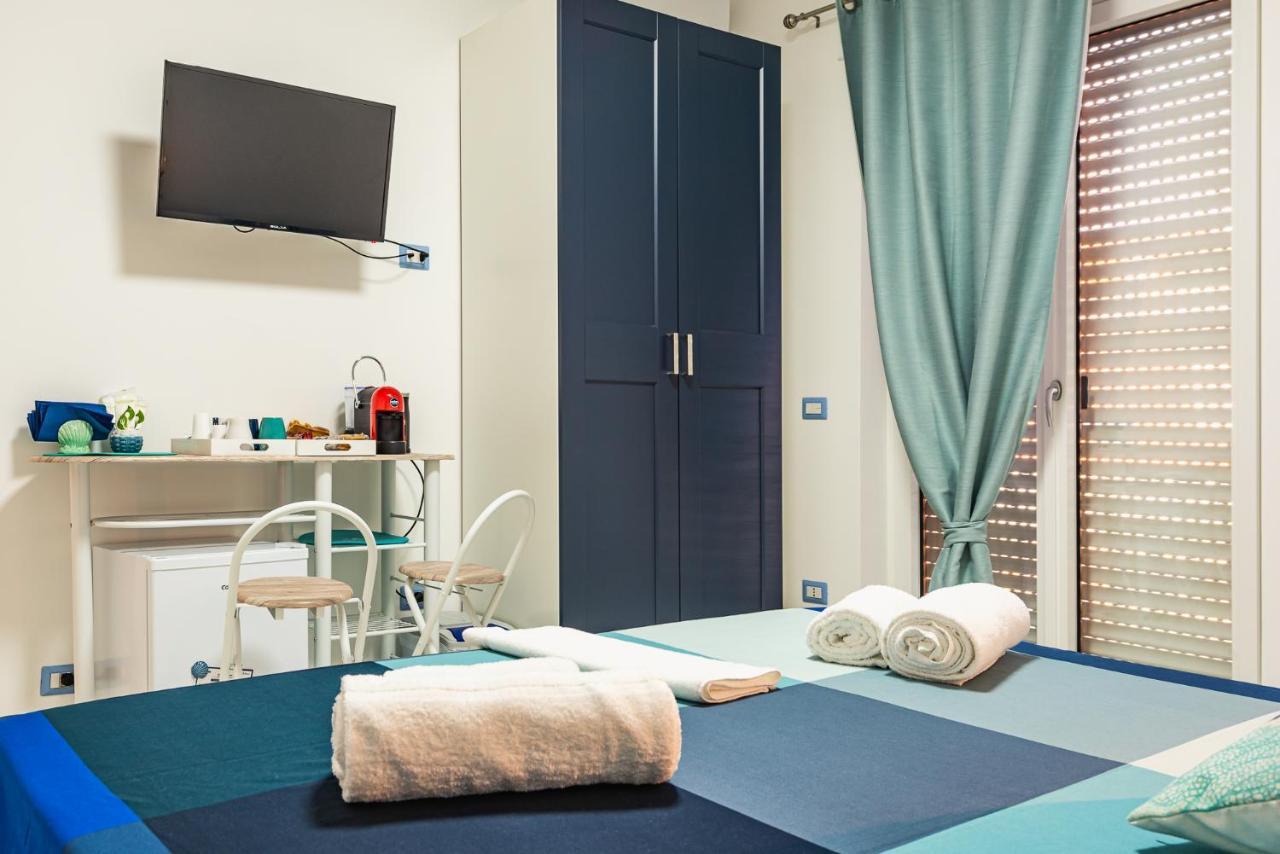 Bed and Breakfast L'Approdo Via Ancona Gaeta Esterno foto