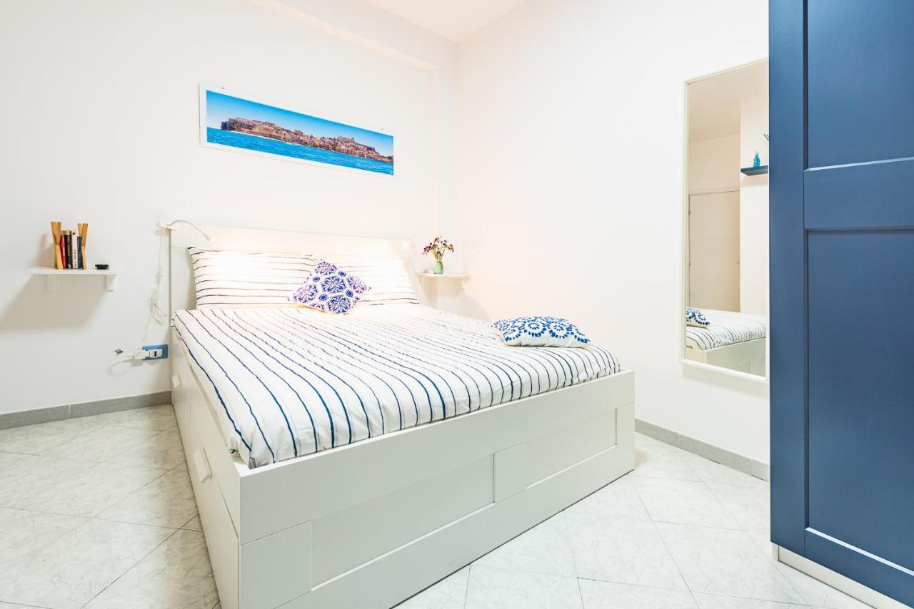 Bed and Breakfast L'Approdo Via Ancona Gaeta Esterno foto