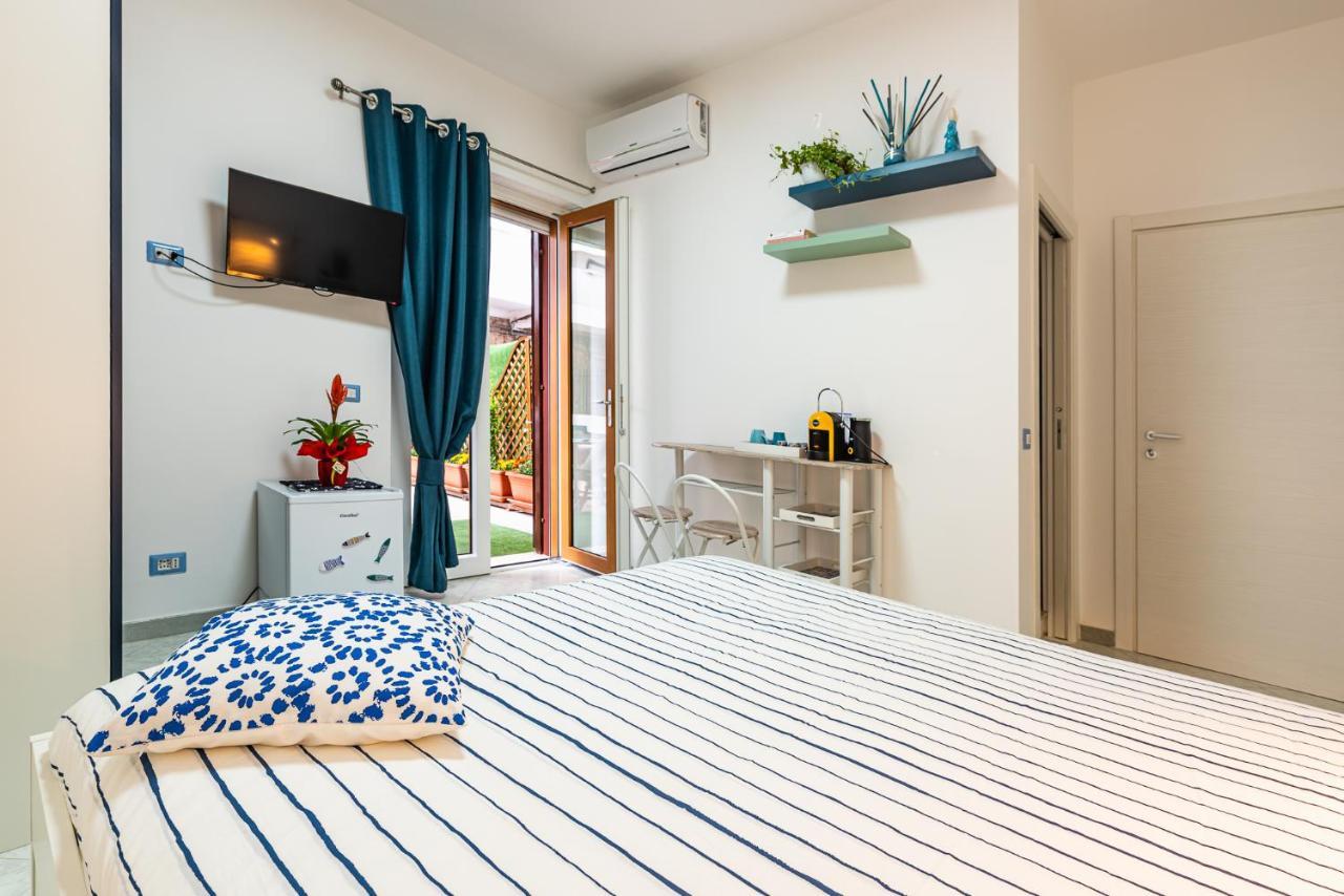 Bed and Breakfast L'Approdo Via Ancona Gaeta Esterno foto